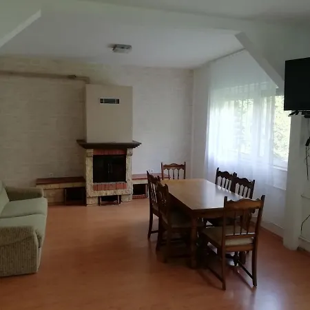 Maci Vendeghaz Διαμέρισμα Bekescsaba